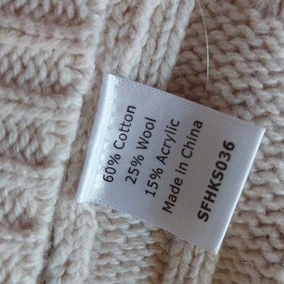 Market & Spruce Poncho - Picture 6 of 8